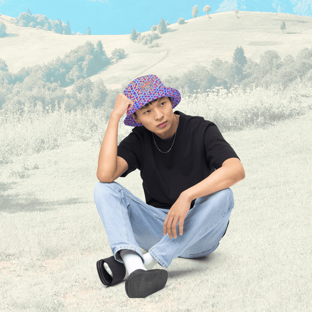 Vibrant Apparel New Zealand Hat Reversible Electric Star Geometric Bucket Hat –  – 2-in-1 Vibrant Streetwear