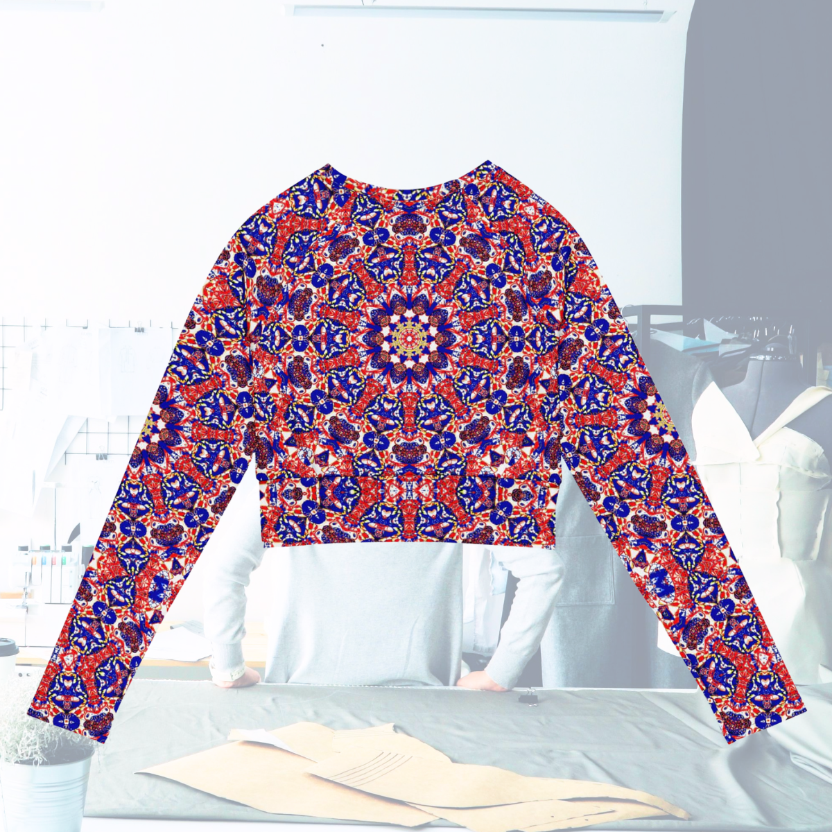 Star Mandala long-sleeve crop top | Recycled Polyester